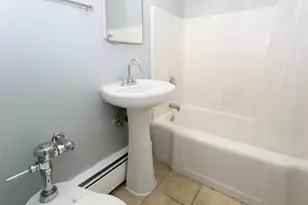 7333 N Ridge Blvd, Chicago, IL 60645 - Photo 21