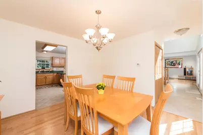 4052 Woodcrest Court, Gurnee, IL 60031 - Photo 13