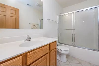 4052 Woodcrest Court, Gurnee, IL 60031 - Photo 27