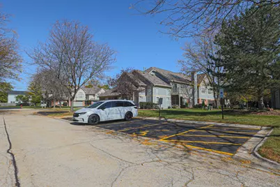 270 Manor Drive, Buffalo Grove, IL 60089 - Photo 45