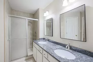 270 Manor Dr, Buffalo Grove, IL 60089 - Photo 27