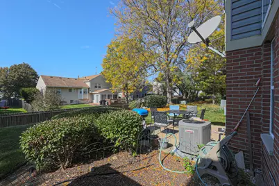 270 Manor Drive, Buffalo Grove, IL 60089 - Photo 37