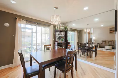 270 Manor Drive, Buffalo Grove, IL 60089 - Photo 9