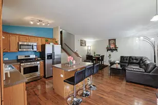 15 N Frolic Ave, Waukegan, IL 60085 - Photo 5