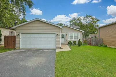 15 N Frolic Avenue, Waukegan, IL 60085 - Photo 1