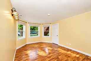 2843 N Ridgeway Ave, Chicago, IL 60618 - Photo 15