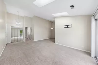 240 Ashbury Lane W #6, Roselle, IL 60172 - Photo 9