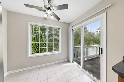 240 Ashbury Lane W #6, Roselle, IL 60172 - Photo 5