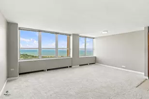 655 W Irving Park Rd, Chicago, IL 60613 - Photo 7