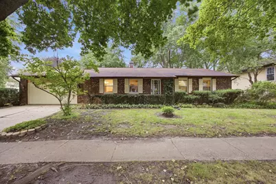 1300 N Lyle Avenue, Elgin, IL 60123 - Photo 1