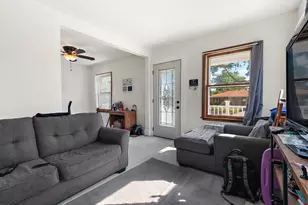 1446 Selleck St, Crete, IL 60417 - Photo 5
