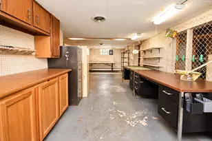 608 E Mulberry St, Bloomington, IL 61701 - Photo 51