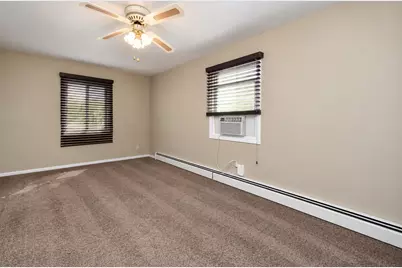 608 E Mulberry Street, Bloomington, IL 61701 - Photo 41