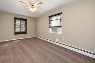 608 E Mulberry St, Bloomington, IL 61701 - Photo 41