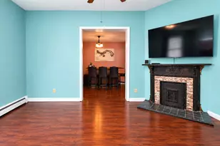 608 E Mulberry St, Bloomington, IL 61701 - Photo 11
