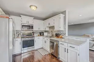5004 Glenbrook Trail W, McHenry, IL 60050 - Photo 5