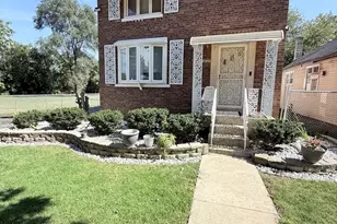 13727 S Homan Ave, Robbins, IL 60472 - Photo 1