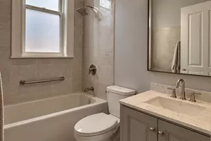 4516 W Van Buren St, Chicago, IL 60624 - Photo 9