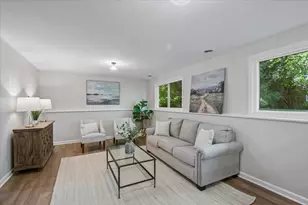 921 Bartlett Terrace, Libertyville, IL 60048 - Photo 9