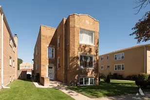 10328 Elizabeth St, Westchester, IL 60154 - Photo 1