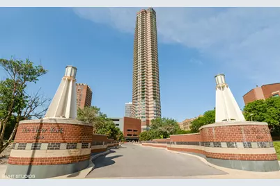 3660 N Lake Shore Drive #2703, Chicago, IL 60613 - Photo 1