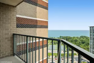3660 N Lake Shore Dr, Chicago, IL 60613 - Photo 13
