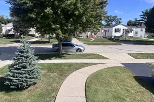 4508 Wenonah Ave, Forest View, IL 60402 - Photo 3