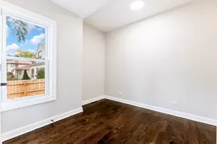 16563 South Park Ave, South Holland, IL 60473 - Photo 9