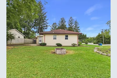 121 Fairway Road, Carpentersville, IL 60110 - Photo 5