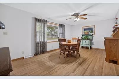 410 E Jones Street, Plano, IL 60545 - Photo 21