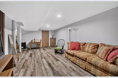 410 E Jones Street, Plano, IL 60545 - Photo 33
