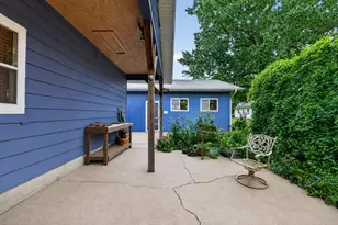 410 E Jones St, Plano, IL 60545 - Photo 9