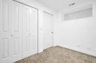 1949 N Whipple St, Chicago, IL 60647 - Photo 29
