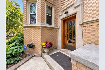 1919 W Waveland Avenue #1, Chicago, IL 60613 - Photo 15