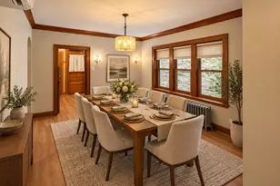 1919 W Waveland Ave, Chicago, IL 60613 - Photo 3