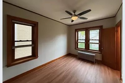 1919 W Waveland Avenue #1, Chicago, IL 60613 - Photo 19
