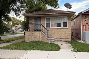 2058 W 67th Pl, Chicago, IL 60636 - Photo 1