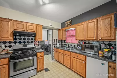 2119 Cherry Avenue, Hanover Park, IL 60133 - Photo 11