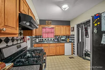 2119 Cherry Avenue, Hanover Park, IL 60133 - Photo 9