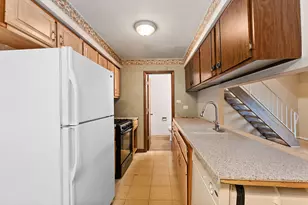 7961 163rd Ct, Tinley Park, IL 60477 - Photo 9