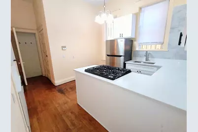 1911 W Belmont Avenue #1, Chicago, IL 60657 - Photo 3