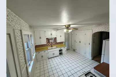 1011 15th Avenue, Rockford, IL 61104 - Photo 9