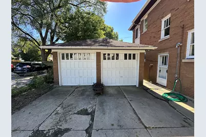 1011 15th Avenue, Rockford, IL 61104 - Photo 3