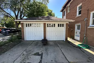 1011 15th Ave, Rockford, IL 61104 - Photo 3