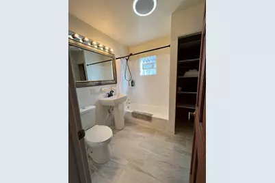 2123 N Karlov Avenue, Chicago, IL 60639 - Photo 15