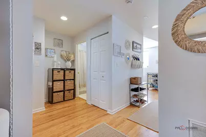 1219 W Rosemont Avenue #3, Chicago, IL 60660 - Photo 7
