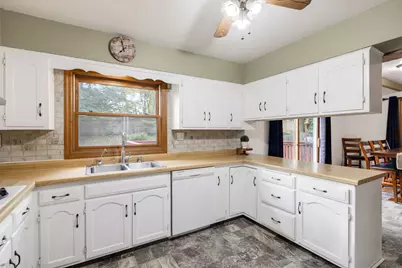 804 Roosevelt Road, Woodstock, IL 60098 - Photo 5