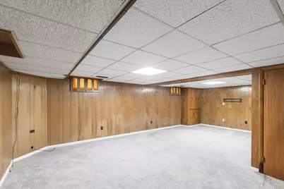 804 Roosevelt Road, Woodstock, IL 60098 - Photo 17
