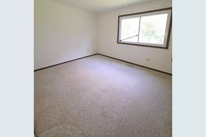 47 Woodbine Drive, Crystal Lake, IL 60014 - Photo 11