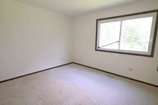 47 Woodbine Dr, Crystal Lake, IL 60014 - Photo 11